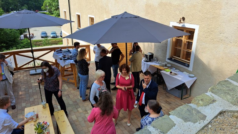 Ideal for coffee breaks: terrace, © Mariazell im Wienerwald Ideal for coffee breaks: terrace, © Mariazell im Wienerwald