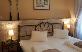 Doppelbett, © Andrea Schaffer Doppelbett, © Andrea Schaffer