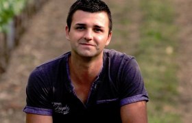 Juniorchef Philipp Breyer, © Weingut & Heuriger Breyer Juniorchef Philipp Breyer, © Weingut & Heuriger Breyer