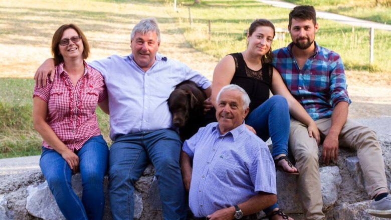 Grasel family, © Waldhof Grasel Grasel family, © Waldhof Grasel