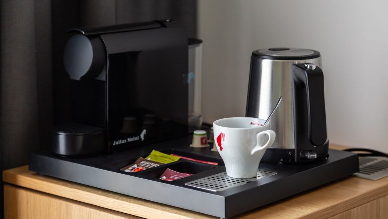 Kaffeemaschinenstation Deluxezimmer, © Peter Hruska Kaffeemaschinenstation Deluxezimmer, © Peter Hruska