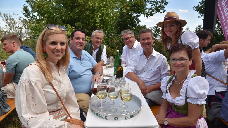 Gute Stimmung bei der Eröffnung in Mödling, © Wienerwald Tourismus/Sonja Pohl Gute Stimmung bei der Eröffnung in Mödling, © Wienerwald Tourismus/Sonja Pohl