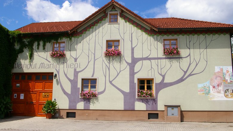 Aussenansicht, © Gisela Plank / www.informativ.cc Aussenansicht, © Gisela Plank / www.informativ.cc