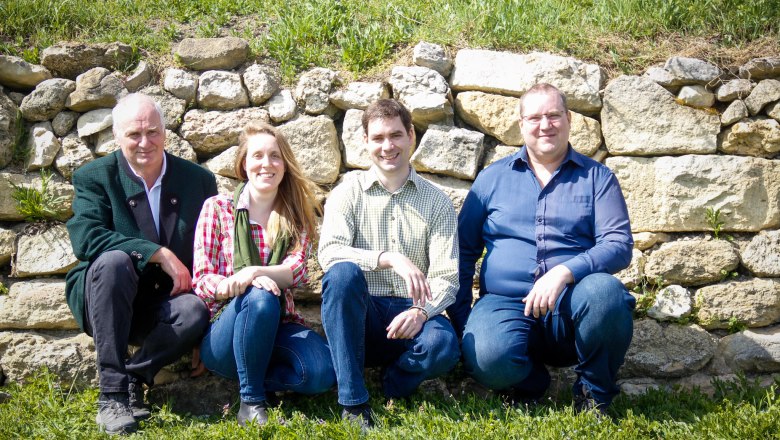 Normann Taufratzhofer family (Normann Sen, Barbara, Reinhard, Normann Jun), © © Ewald Rmoutil Normann Taufratzhofer family (Normann Sen, Barbara, Reinhard, Normann Jun), © © Ewald Rmoutil