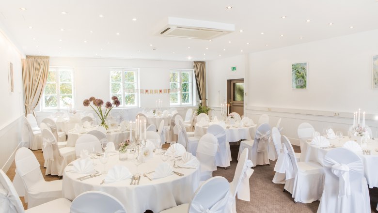 Festlicher Hochzeitssaal, © Hotel Höldrichsmühle Festlicher Hochzeitssaal, © Hotel Höldrichsmühle