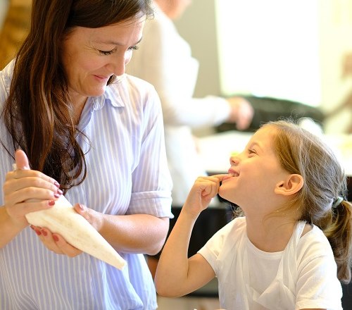 Schwedenbomben Workshop Familie, © Niemetz Schwedenbomben Schwedenbomben Workshop Familie, © Niemetz Schwedenbomben