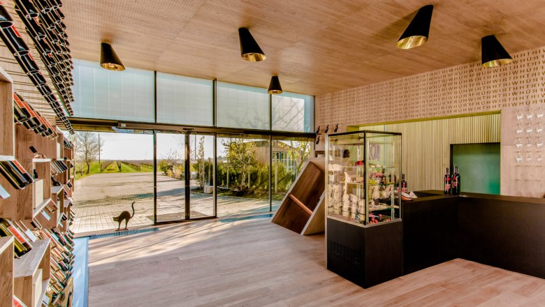 Wine shop, © Bioweingut Frühwirth Wine shop, © Bioweingut Frühwirth