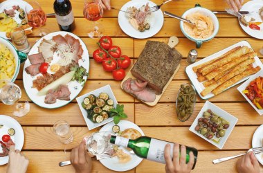 Heurigenkultur im Wienerwald, © Niederösterreich Werbung/schwarz-koenig.at Heurigenkultur im Wienerwald, © Niederösterreich Werbung/schwarz-koenig.at