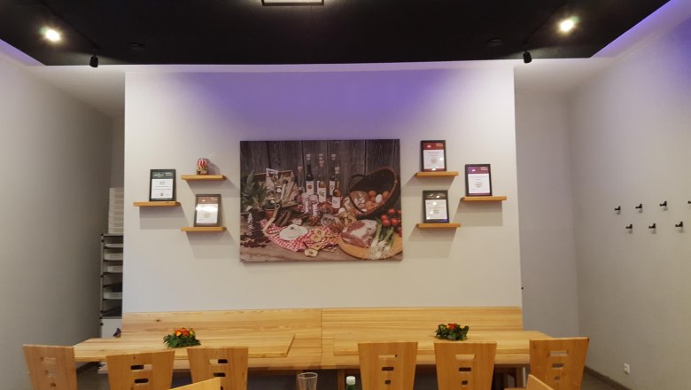 farmeria-heurigenlokal-1121-leader, © LEADER Region Triestingtal farmeria-heurigenlokal-1121-leader, © LEADER Region Triestingtal