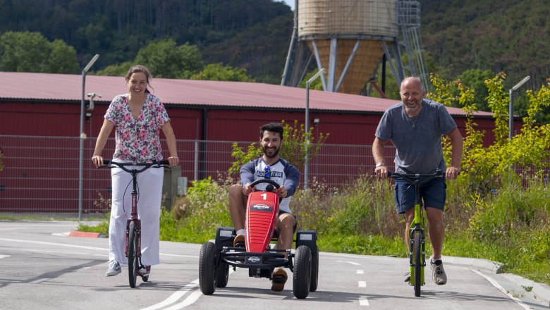 Scooter and go-karting on the Triestingtal Ring, © Cinderella Scooter and go-karting on the Triestingtal Ring, © Cinderella