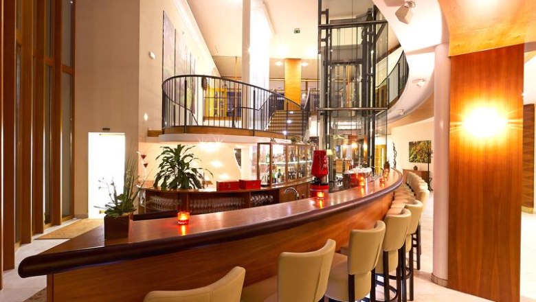 Bar, © Schlosspark/mesonic Bar, © Schlosspark/mesonic