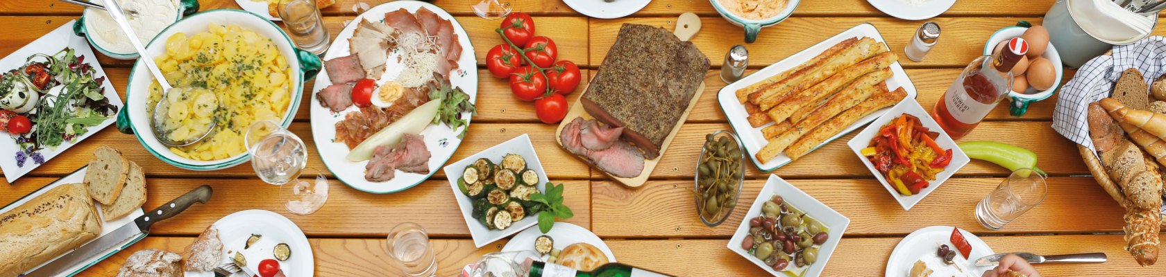 Heurigenkultur im Wienerwald, © Niederösterreich Werbung/schwarz-koenig.at Heurigenkultur im Wienerwald, © Niederösterreich Werbung/schwarz-koenig.at