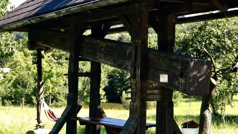 "Presse" im Streuobstgarten, © Breitner Beate "Presse" im Streuobstgarten, © Breitner Beate