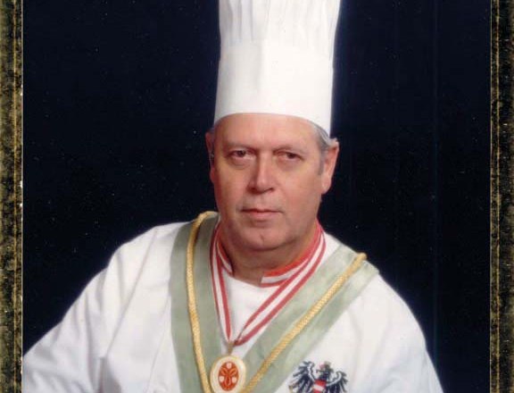 Carriage house, &copy; mk