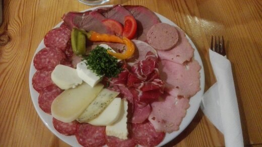 mangalitsa plate, &copy; Herbert Bader