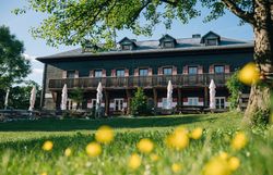 Peilsteinhaus im Frühling