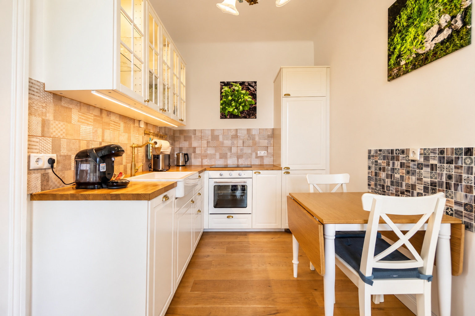 Apartment_Lara_07_Kueche_Essbereich