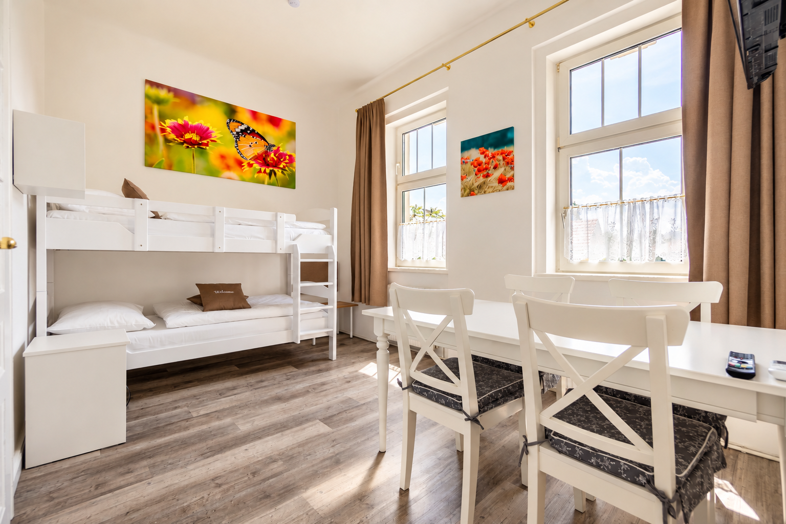 Apartment_Hannelore_04_Kinderzimmer_Essbereich