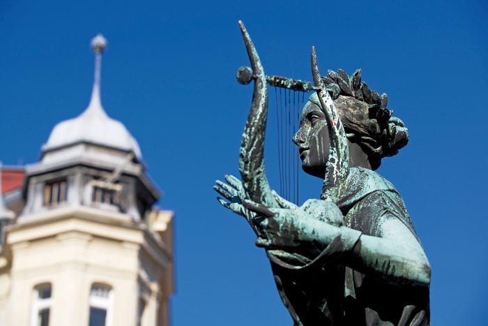 Statue "Erato" am Theaterplatz 