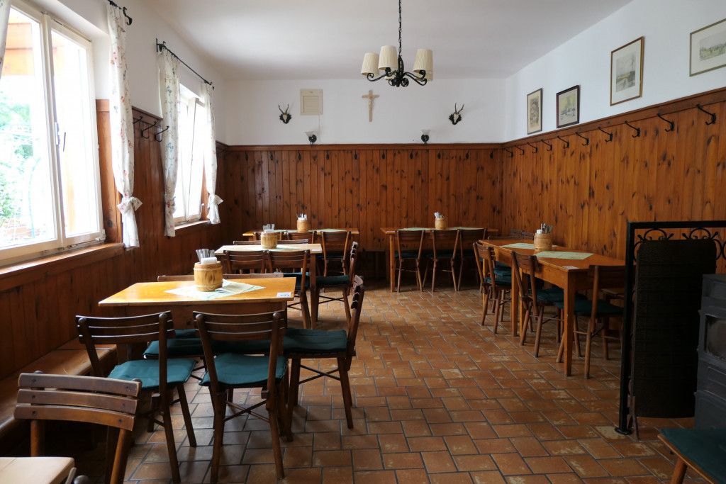 Heurigen Kernbichler Lokal