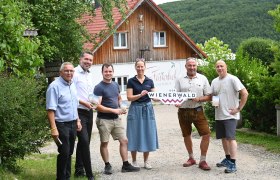Neuerscheinung der Wanderkarte westlicher Wienerwald, © Wienerwald Tourismus/Sonja Pohl