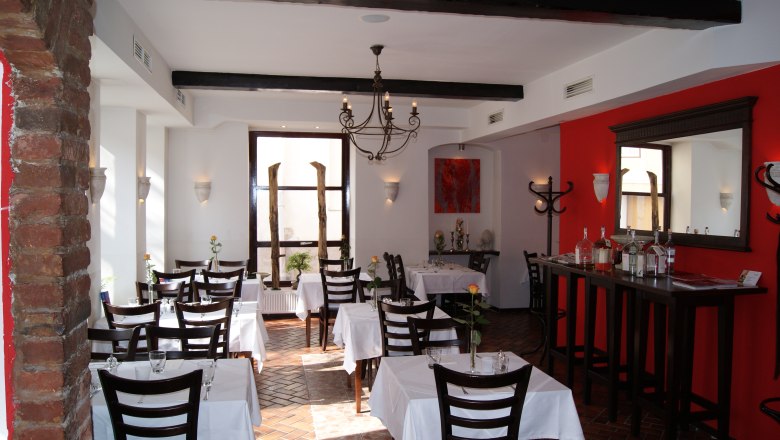 Das Pino bietet mediterranes Ambiente gepaart mit fantastischer apulischer Küche und hervorragendem, zuvorkommendem Service., © PINO