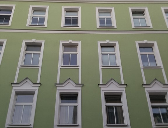 Entrance, &copy; Andrea Schaffer