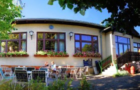 Iron Gate shelter, &copy; Michael Platzer, &Ouml;TK