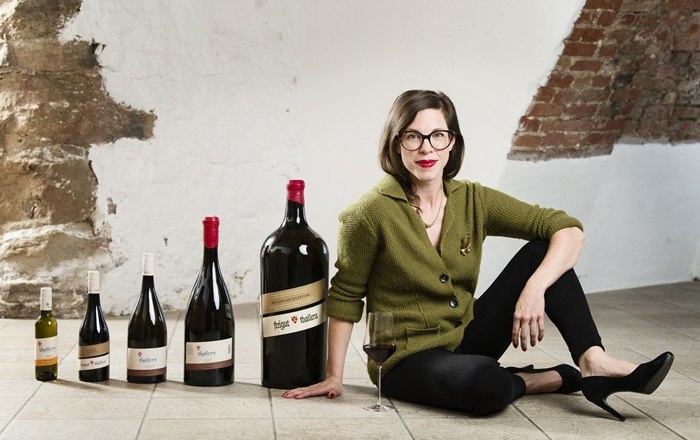 Katharina Graner mit Großflaschen, © Thomas Jantzen