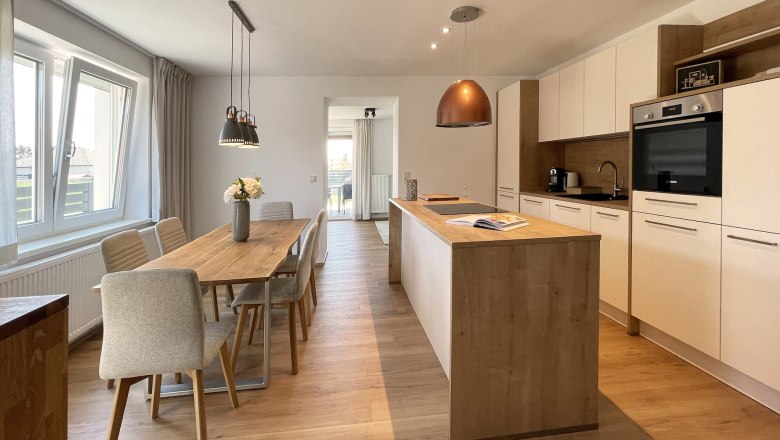 Essbereich und K&uuml;che, &copy; Kay Haderer