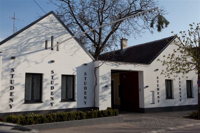 Wine tavern Studeny, © Studeny