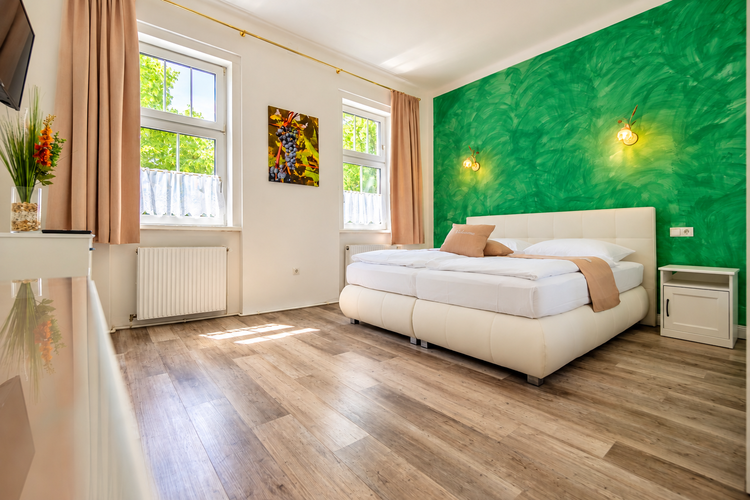 Apartment_Hannelore_02_Schlafzimmer_Gruen