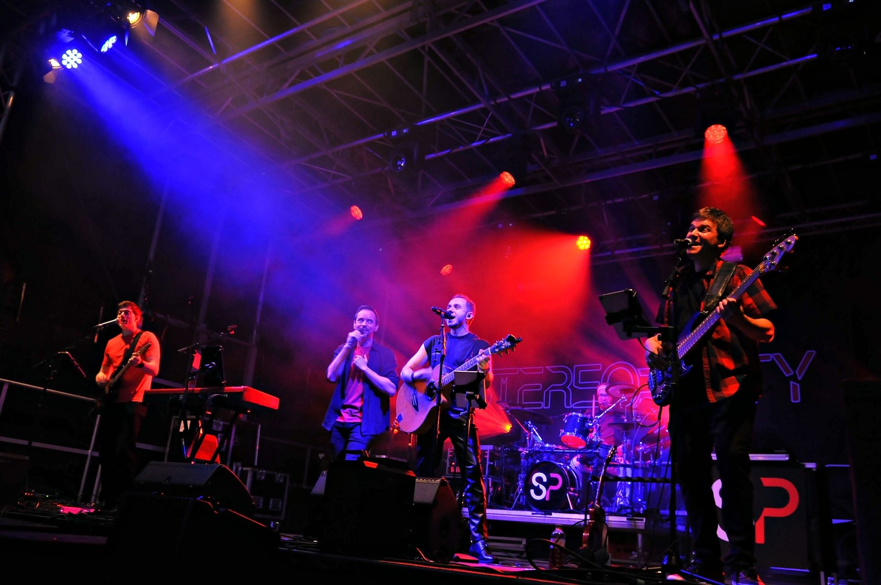 Hauptact Stereoparty (c) Helga Nitsche
