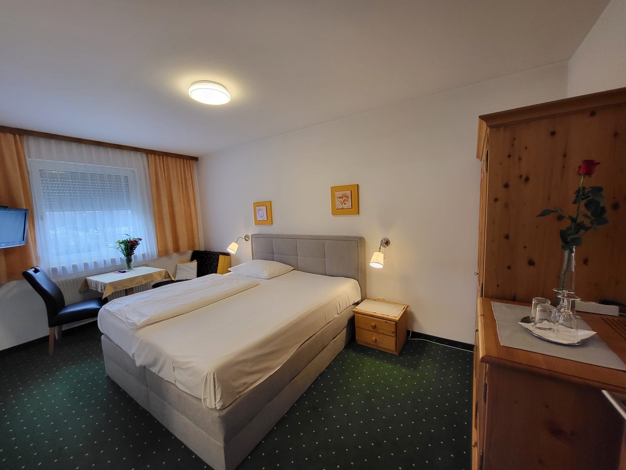 Zimmer und Appartement