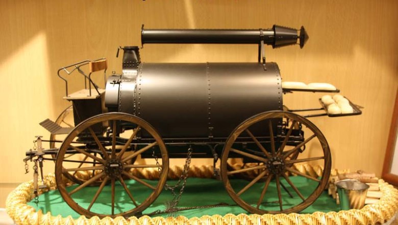 True-to-scale model of the field oven, &copy; mk