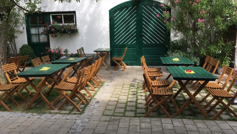 Heuriger & Weinbau Zechmeister, &copy; Hans Krist