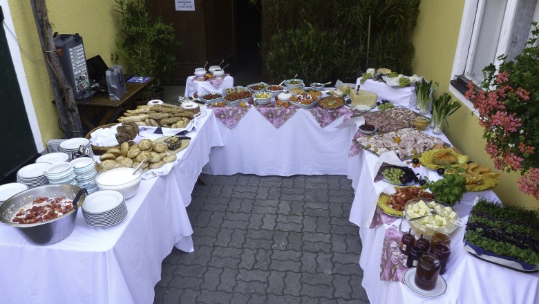 Kaltes Heurigenbuffet, © Studeny