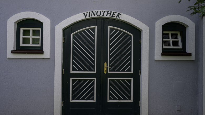 Vinotheque in the Soosser Winzerhof, © Studeny