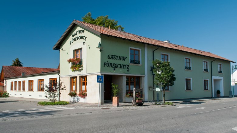 Aussenansicht, © @hppuereschitz Aussenansicht, © @hppuereschitz