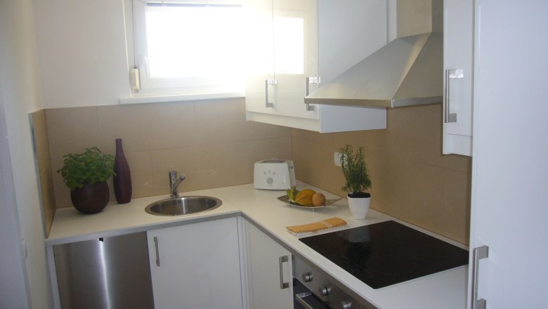 Kitchen, &copy; Anita Rosse