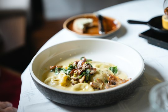 Kulinarische Spezialitäten im Restaurant Rosenbauchs, © Unleashed Studio