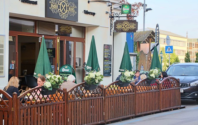 Pub garden, © inderburg