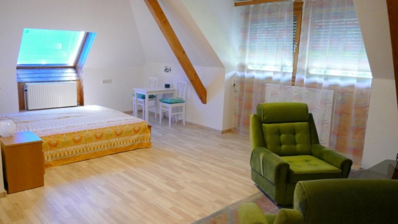 Wohn- und Schlafzimmer, © Gottfried Steiner